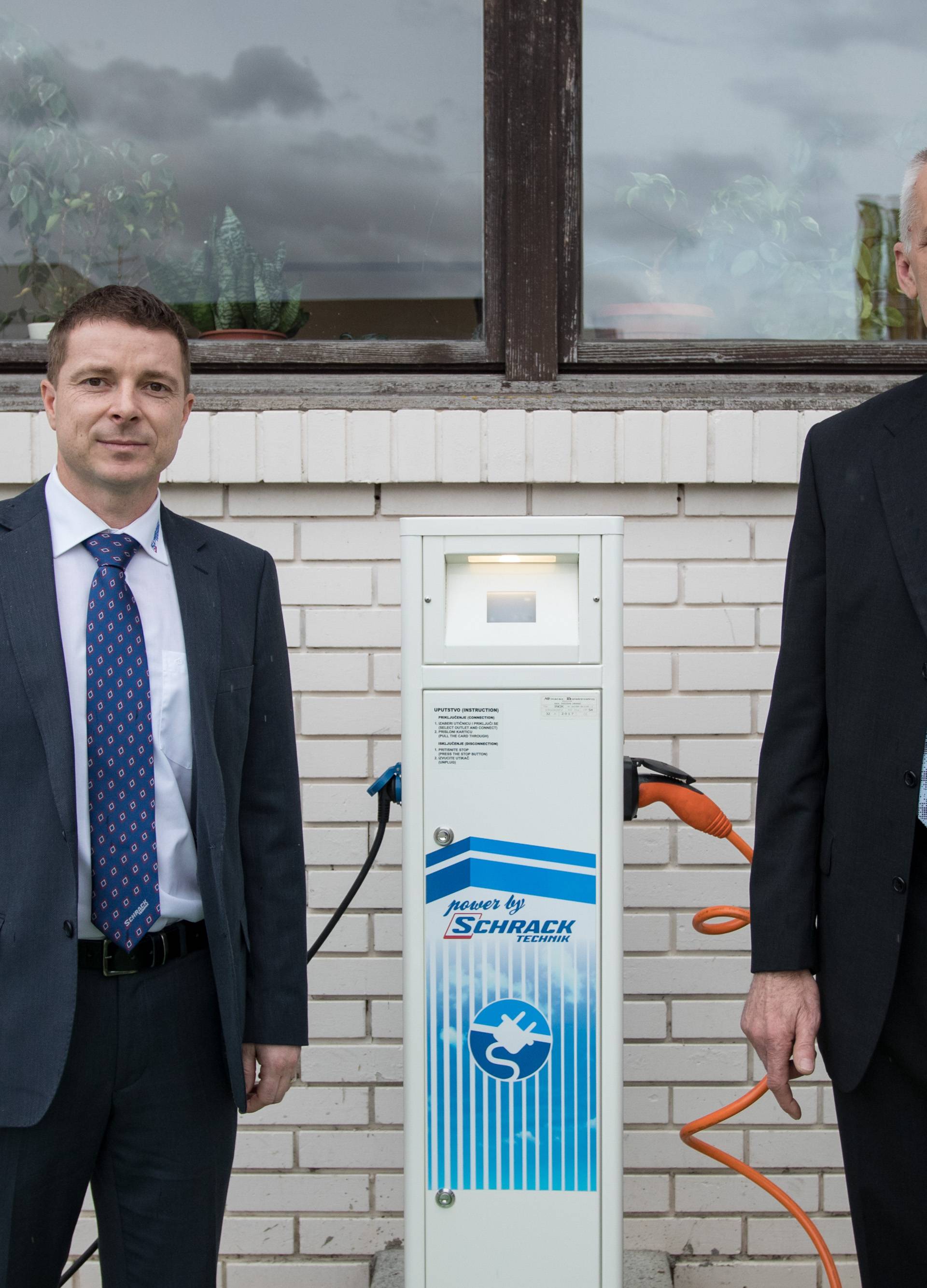 Samobor dobio prvu besplatnu punionicu za električna vozila