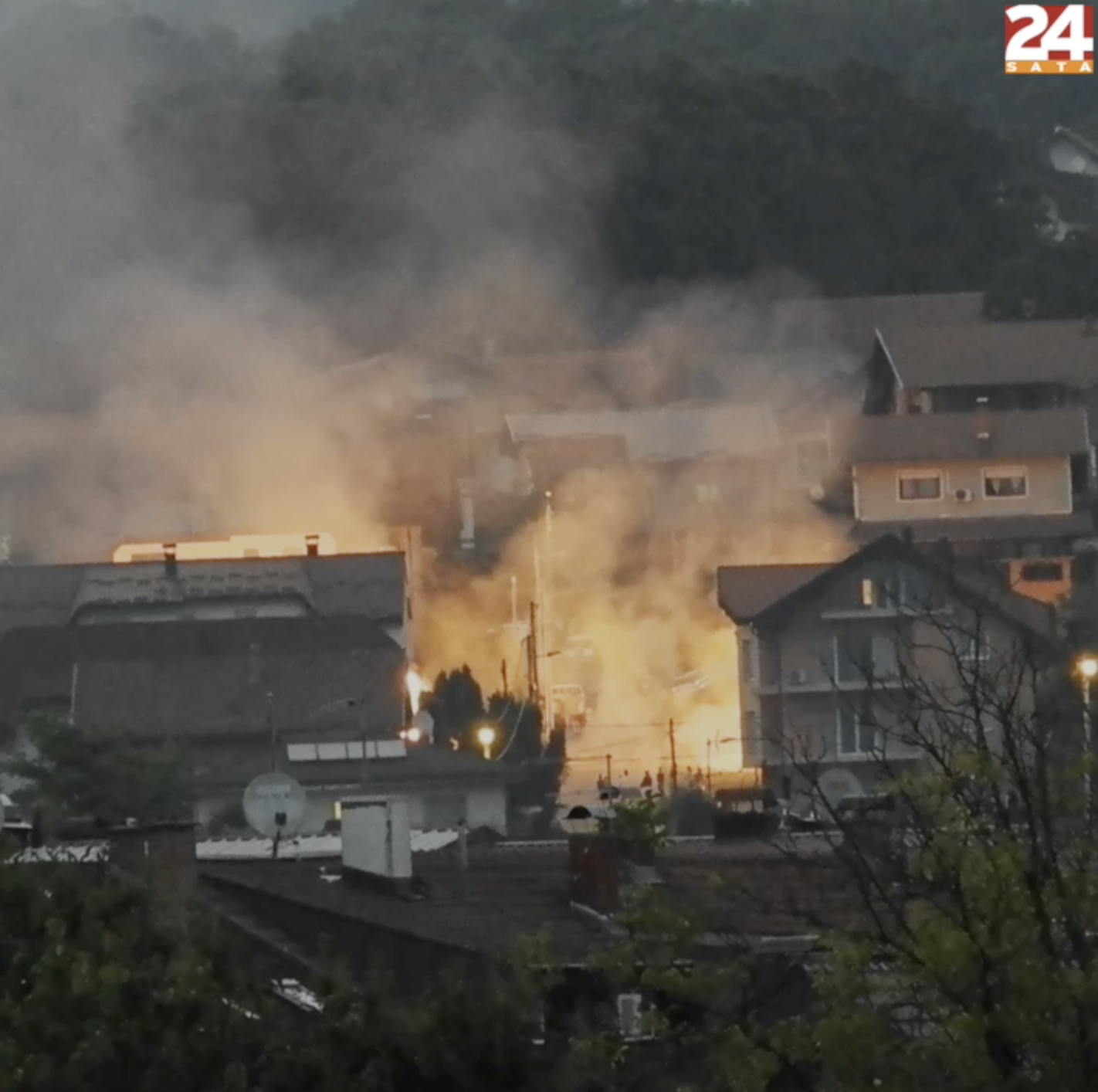 VIDEO Požar u Dubravi: Vatra zahvatila raslinje blizu kuća