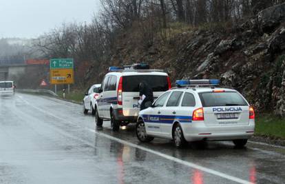 Vozačica sletjela s autoceste, dvoje djece završilo u bolnici