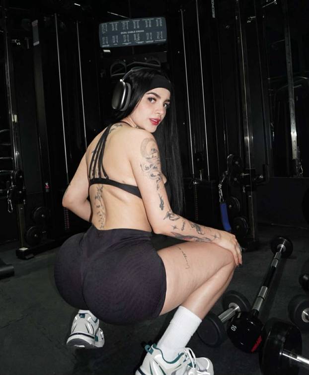 FOTO Zgodna tattoo majstorica ima ludi izazov: 'Tko mi tetovira lice osvoji 10.000 eura!'