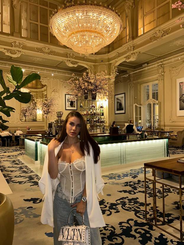 FOTO 'Srpska Diletta' mnogima razbistri um nakon nogometa...