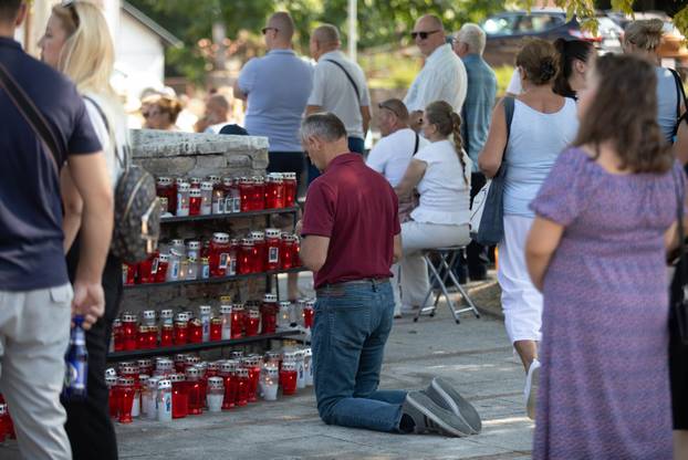 Misno slavlje u svetištu Gospe od Utočišta u Aljmašu na blagdan Velike Gospe 