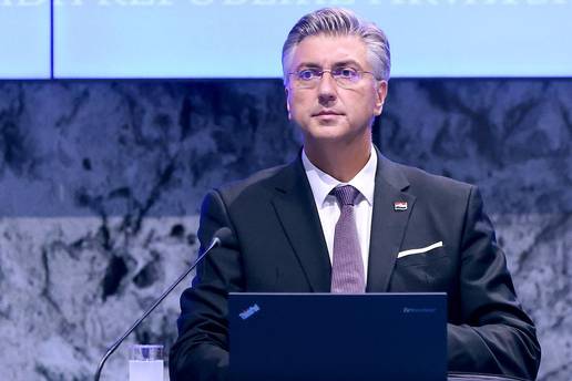 Vlada reže subvencije. Računi za struju i plin poskupljuju svima: Evo koliko će građani sve platiti