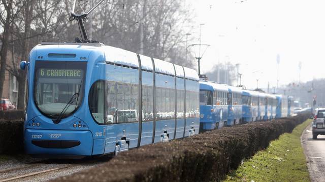 Zagreb: Zastoj tramvaja u Drži?evoj zbog puknu?a elektri?nog voda