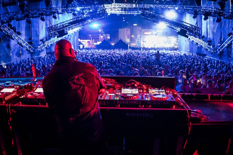 Split -  DJ-a Carl Cox