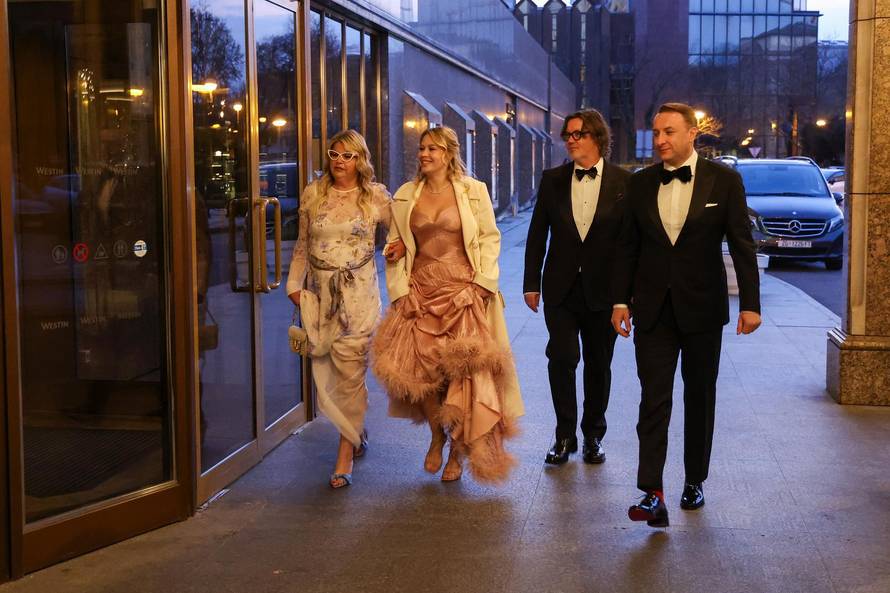 Zagreb: Dolazak uzvanika na svadbu Marijana Kustića i Nike Perenčević