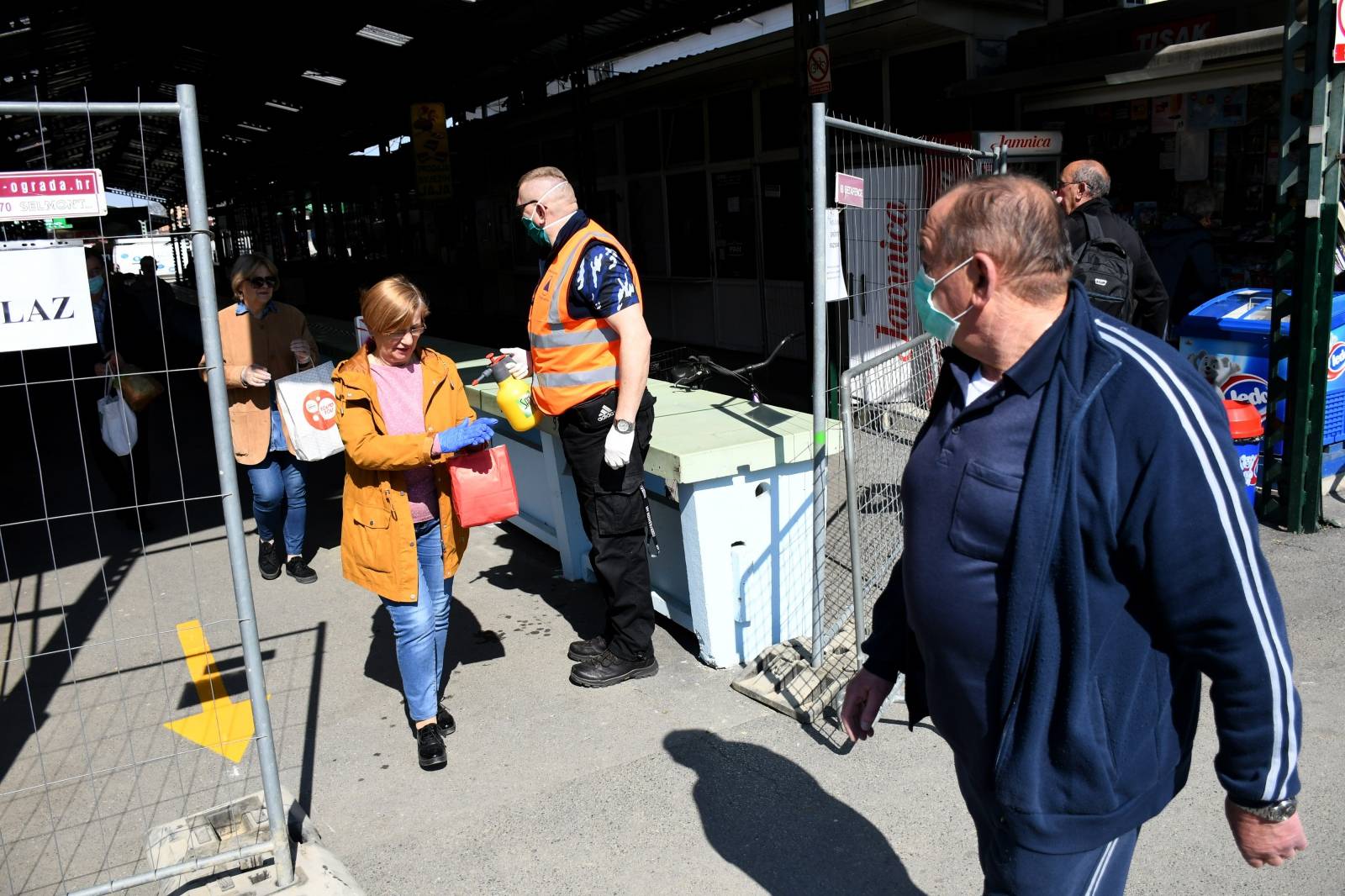 Nakon dva tjedna zabrane Grad Bjelovar otvorio Gradsku tržnicu