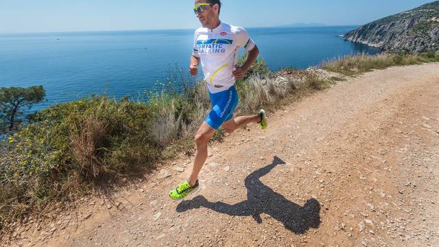 Ironman: Aerobne vježbe za pretile ljude su plivanje i bicikl