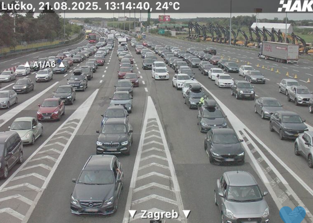 FOTO Pogledajte kaos nakon strašne nesreće na A3 i sudara! Kolone su preko 10 kilometara