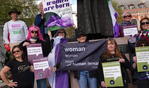Sud u Britaniji kaže da postoje samo muško i žensko, trans umjetnici kažu: 'Ignoriramo to!'