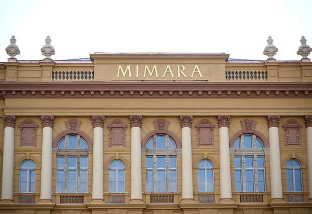 Zagreb: Mimara bez skele