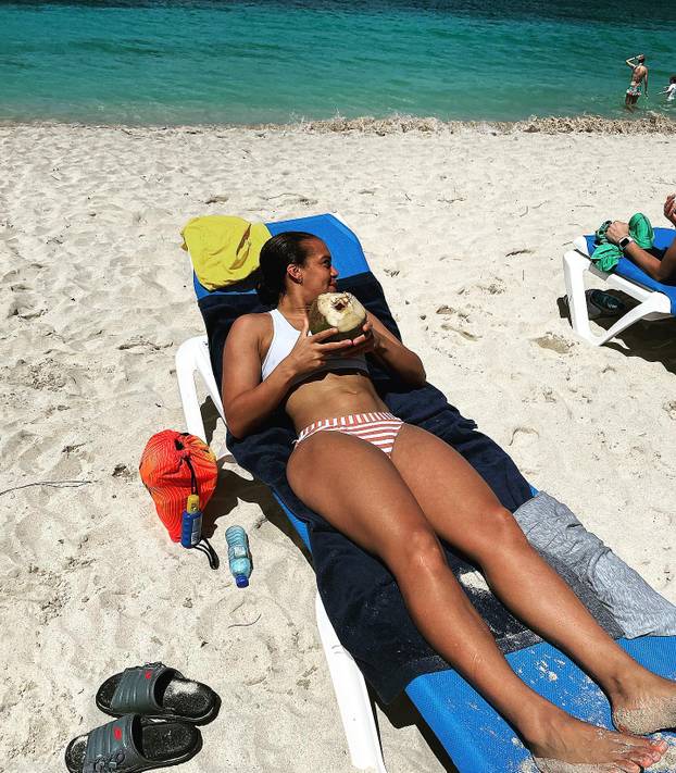 FOTO Golmanica Chelseaja zaludila navijače, zbog nje su morali zabraniti komentare...