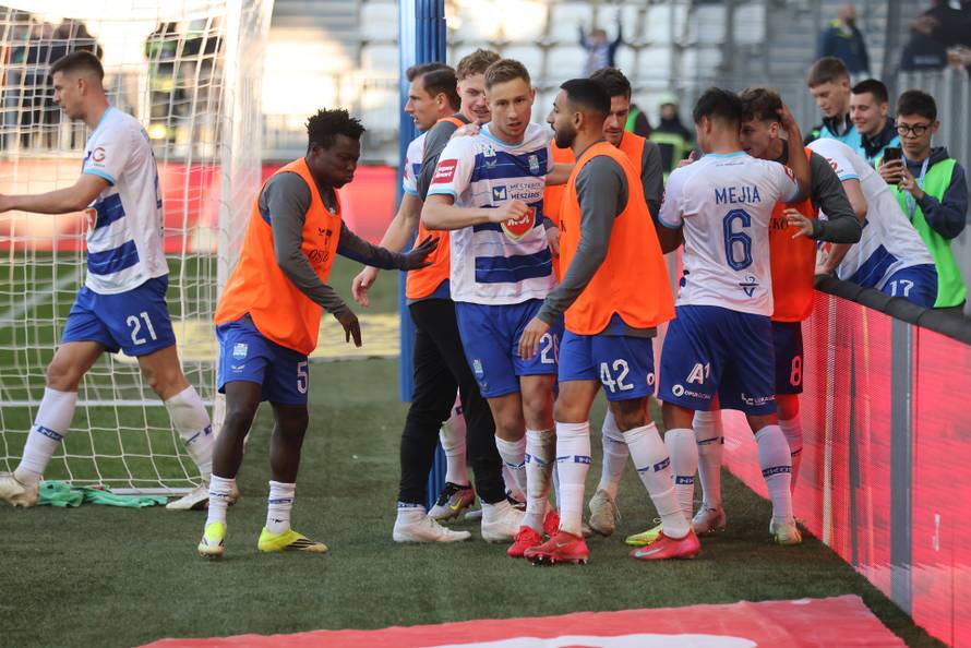 Osijek i Vukovar 1991 sastali se u 24. kolu SuperSport HNL-a.