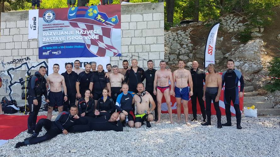 Pod morem u Gradcu razvili su najveću zastavu na svijetu...