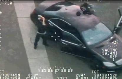 Policija pištoljima na NBA igrača koji je jurio u autu