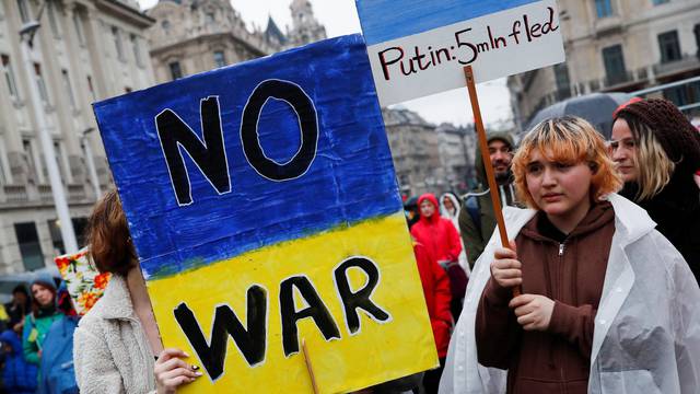 Demonstration in support of Ukraine, in Budapest