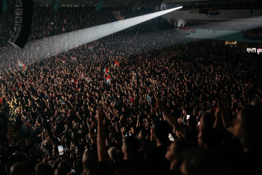 Thompson na koncertu u Rijeci: Nismo mi fašisti. To osuđujemo