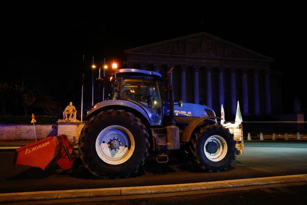 Protest against the government's handling of the EU-Mercosur free trade agreement in Paris