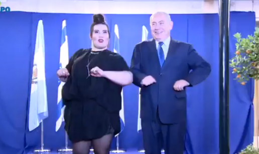 Netta je s premijerom plesala kokošji ples i dala mu lizalicu