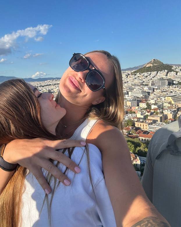 FOTO Vruće ljeto najbolje na svijetu: Skinula se za pratitelje, napunila baterije i pomela sve