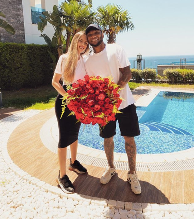 FOTO Bivši dinamovac rastao se s Hrvaticom, sad ljubi 12 godina mlađu Turkinju: 'Moja ljubav'