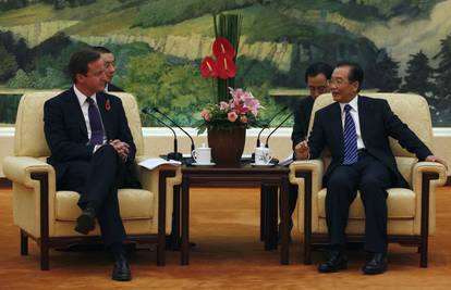 Cameron na sastanku s Huom najavio borbu protiv protekcije