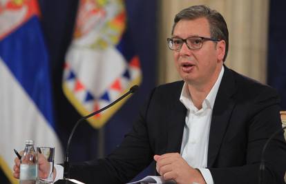 Vučić dobio kaznu: Oporbenom čelniku rekao da je fašist i lopov