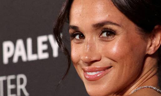 VIDEO Meghan Markle opet na crvenom tepihu bez Harryja: On komentirao šuškanja o razvodu