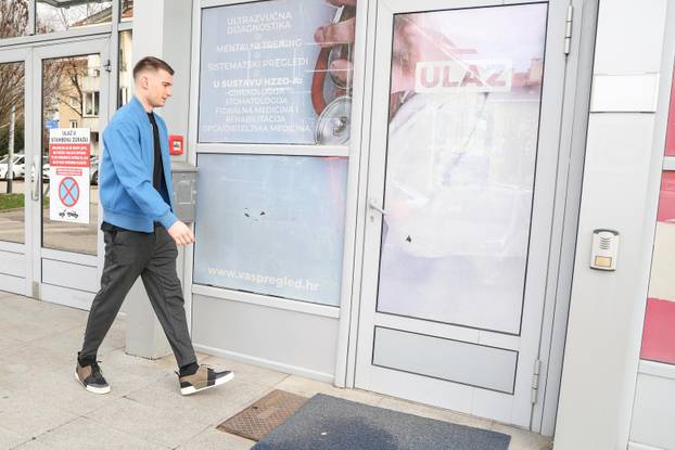 Zagreb: Dominik Livaković dolazi na liječnički pregled