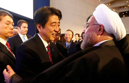 Abe otišao u Iran: Plan mu je smanjiti napetosti s SAD-om