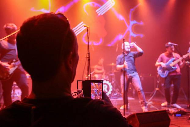 Zabok: Mile Kekin održao koncert u Regeneratoru