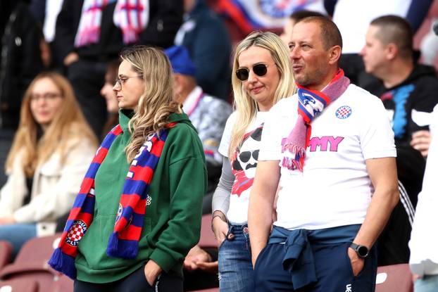 Ženeva: Navijači spremni za utakmicu finala Lige prvaka mladih između AZ Alkmaara i Hajduka