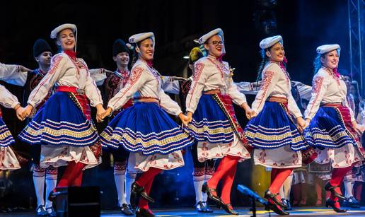 FOTO Prelijepe folklora&scaron;ice iz cijelog svijeta odu&scaron;evile Split
