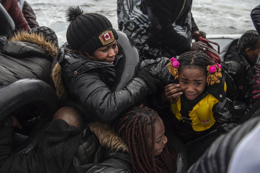 Migranti naviru prema Grčkoj, fotografije su neizmjerno tužne