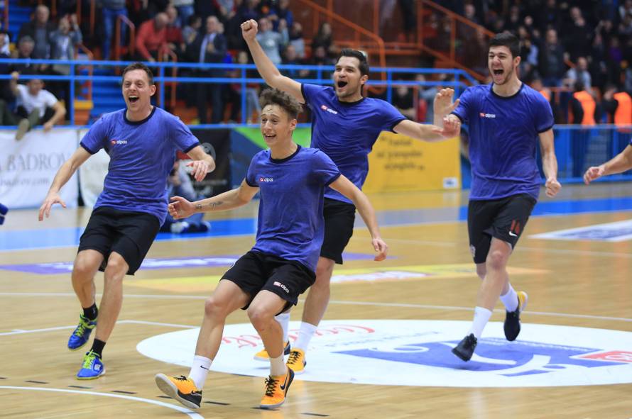 Quattro Leones pobjednik je Kutije! Dobili su Dobermanna