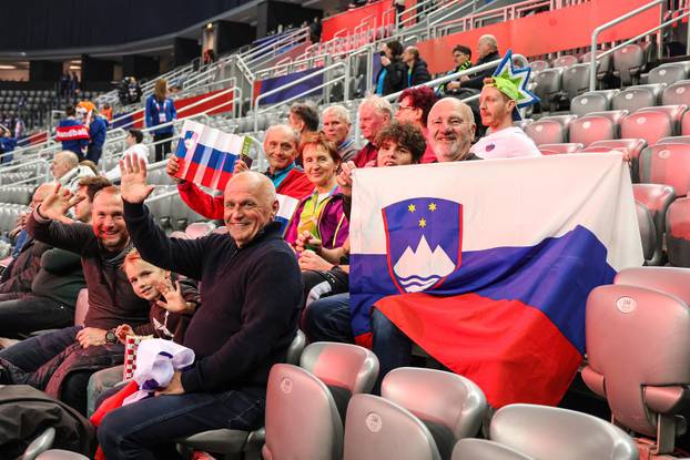 Zagreb: Zagrijavanje igrača na IHF Svjetskom rukometnom prvenstvu 2025., Slovenija - Kuba