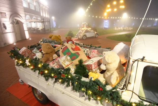 Vozila puna plišanih medvjedića apsolutni su hit adventa u Virovitici