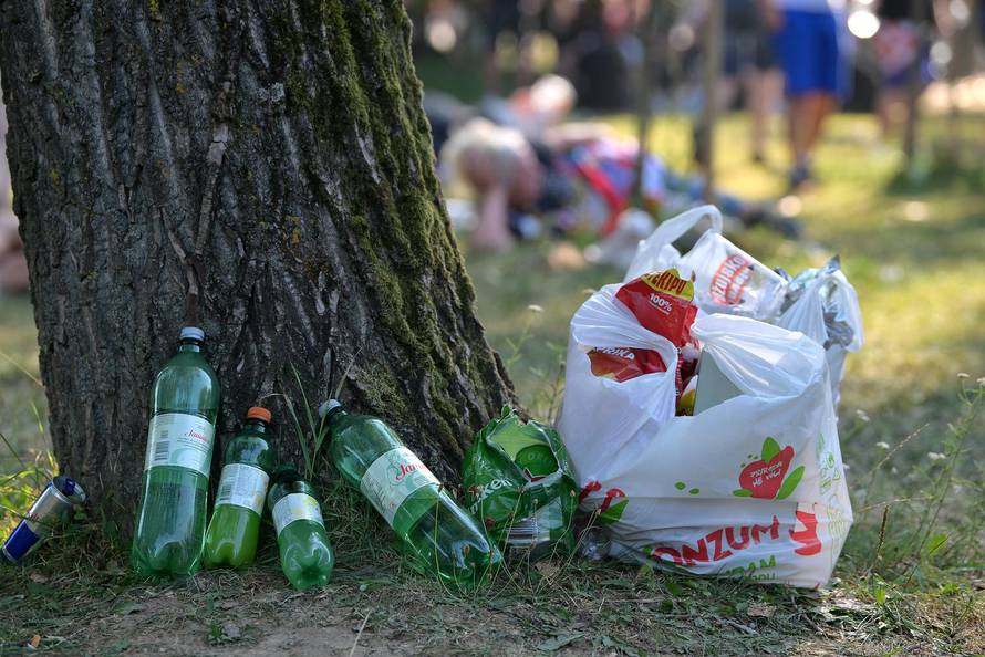 Zagreb: Fun zona na Bundeku već je puna smeća