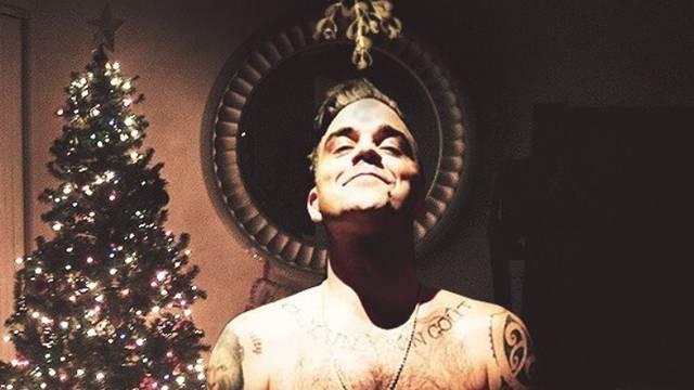 Robbie Williams skinuo sve sa sebe pa poručio: Tko želi pusu?