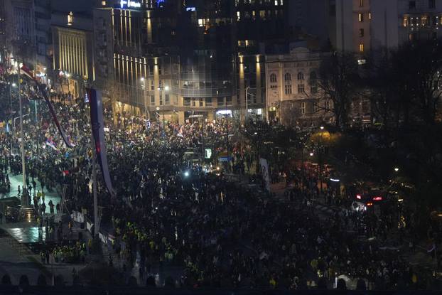 Beograd: Nakon završetka prosvjeda studenti su počistili ulice 