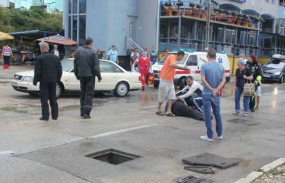 Češki turist s motorom upao u šaht nasred ceste u Mostaru