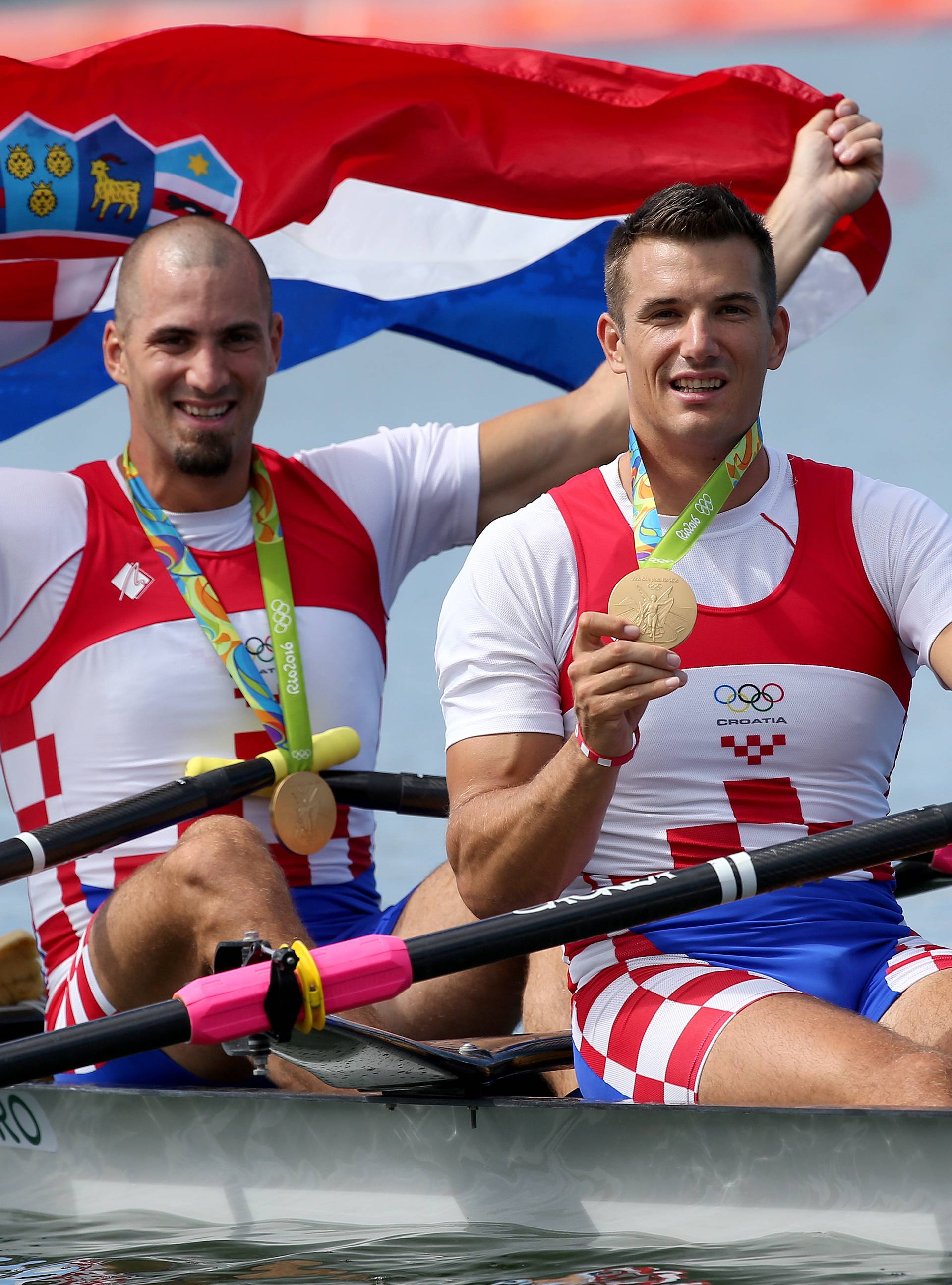 Stavi ih u pedalinu, opet će biti prvi: Sinkovići slavili na Bledu