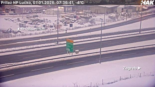 FOTO Autoceste diljem Hrvatske zametene snijegom, pogledajte