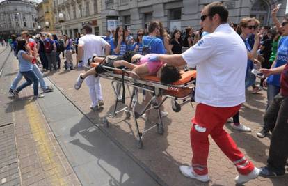 Hitna intervenirala 19 puta, a policija privela 11 maturanata