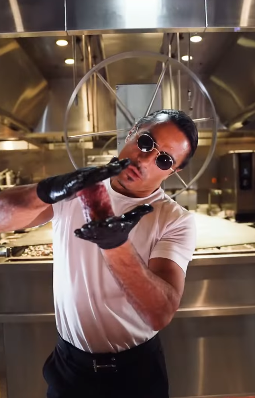 Tko je kuhar Salt Bae koji je gnjavio Messija? Zabranili su mu da dođe na iduće prvenstvo