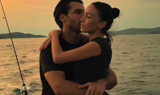 FOTO Filmska ljubav! Evo kako 'golup&ccaron;i&cacute;i' Petar i Anastasia zajedno provode ljetne dane