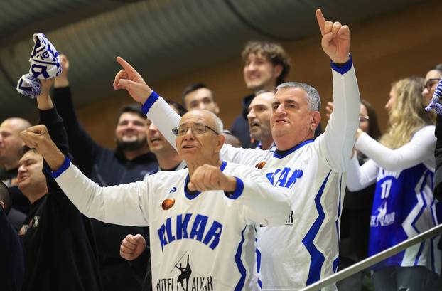 Zabok: Miro Bulj navija za KK Alkar na utakmicu polufinala Krešimria Ćosića