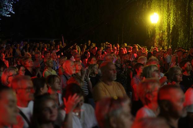 Zagreb: Koncert u čast preminulih glazbenika Arsena Dedića i Gabi Novak te njihova sina Matije Dedića