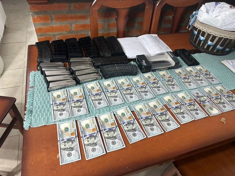FOTO Akcija u Brazilu: Policija otkrila ilegalno hrvatsko oružje. Puške i pištolji  za 225 mil. eura