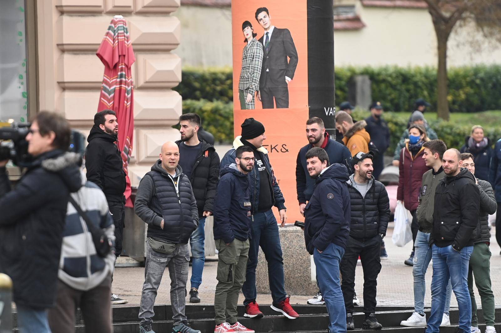 Zagreb: Policijsko osiguranje i okupljanje na Trgu uoči prosvjeda poduzetnika